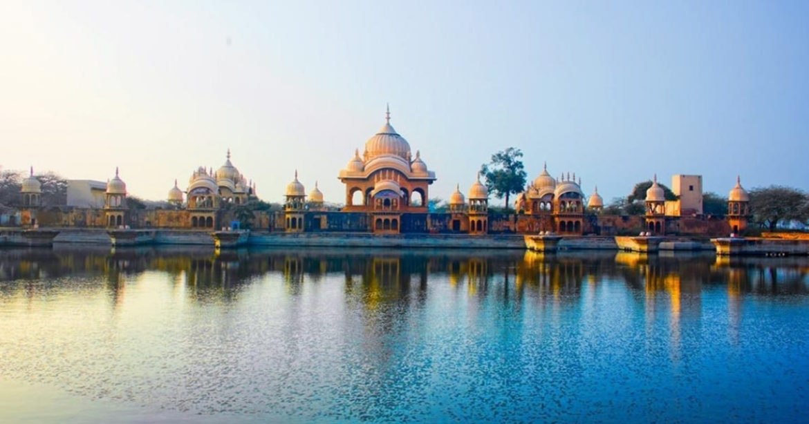 A BRIGHT VACAY TO NORTH INDIA (DELHI,AGRA,VRIDHAVAN AND AMRITSAR)