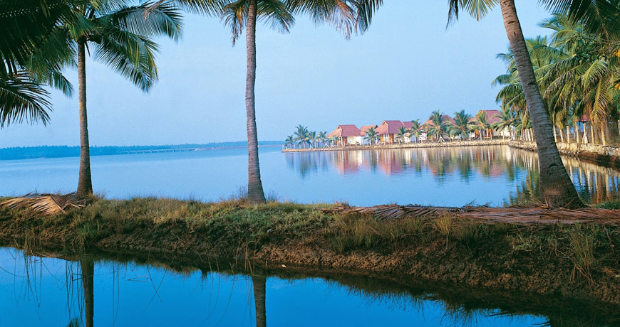 11NT & 12DYS STUNNING BACKWATERS AND BEACHES OF KERALA 